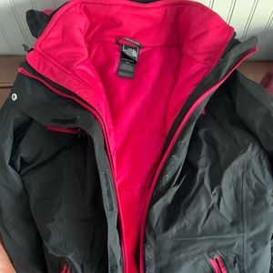 The North Face winter jacket coat - women or youth, Size Small